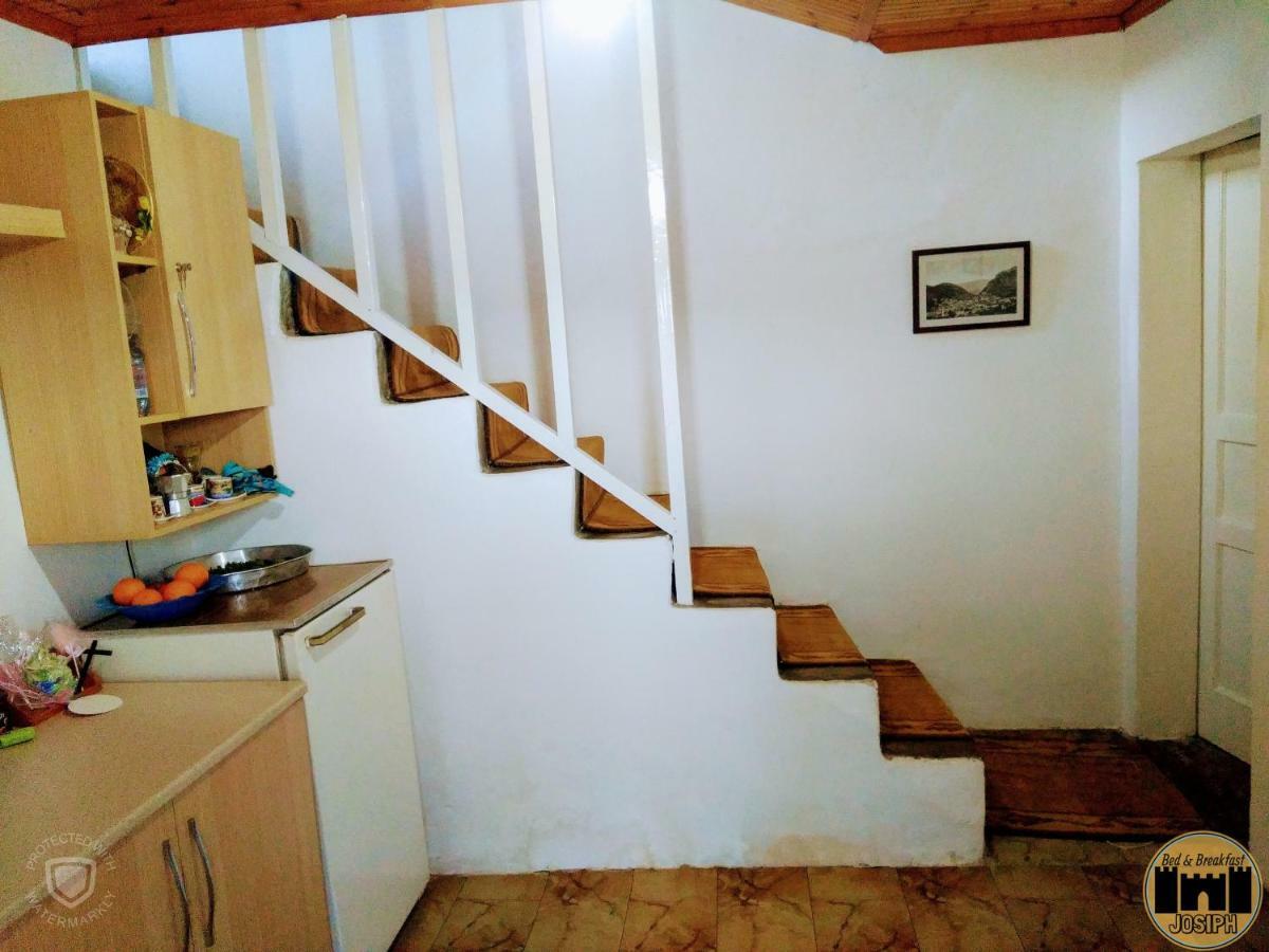 Bed & Breakfast Josiph Berat Exterior foto