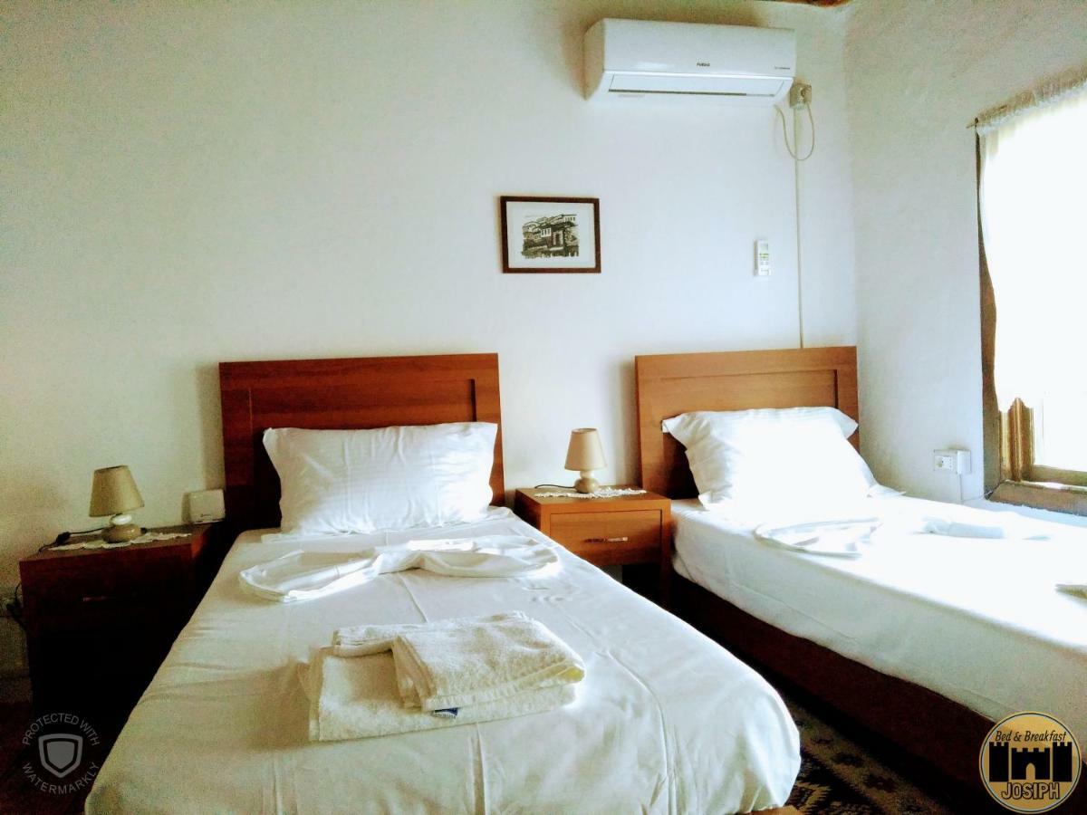 Bed & Breakfast Josiph Berat Exterior foto