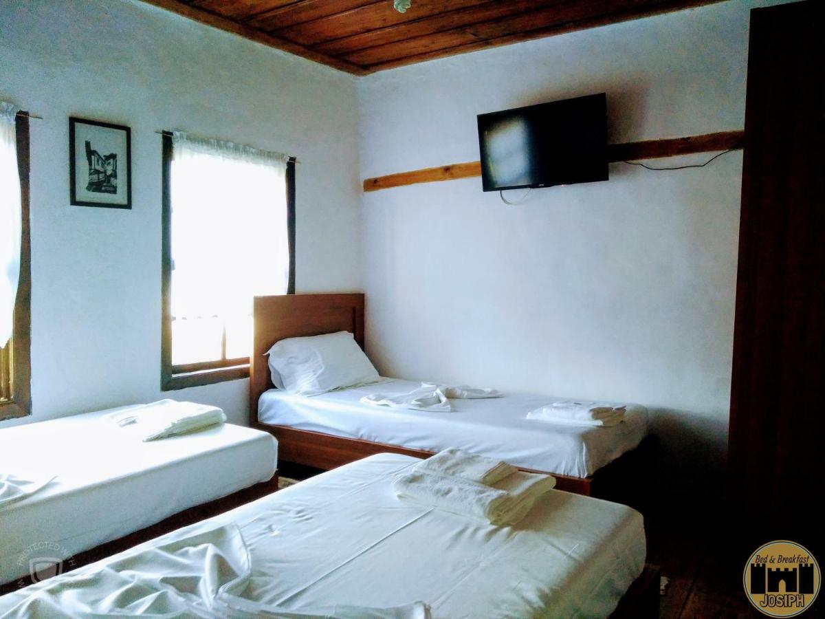 Bed & Breakfast Josiph Berat Exterior foto
