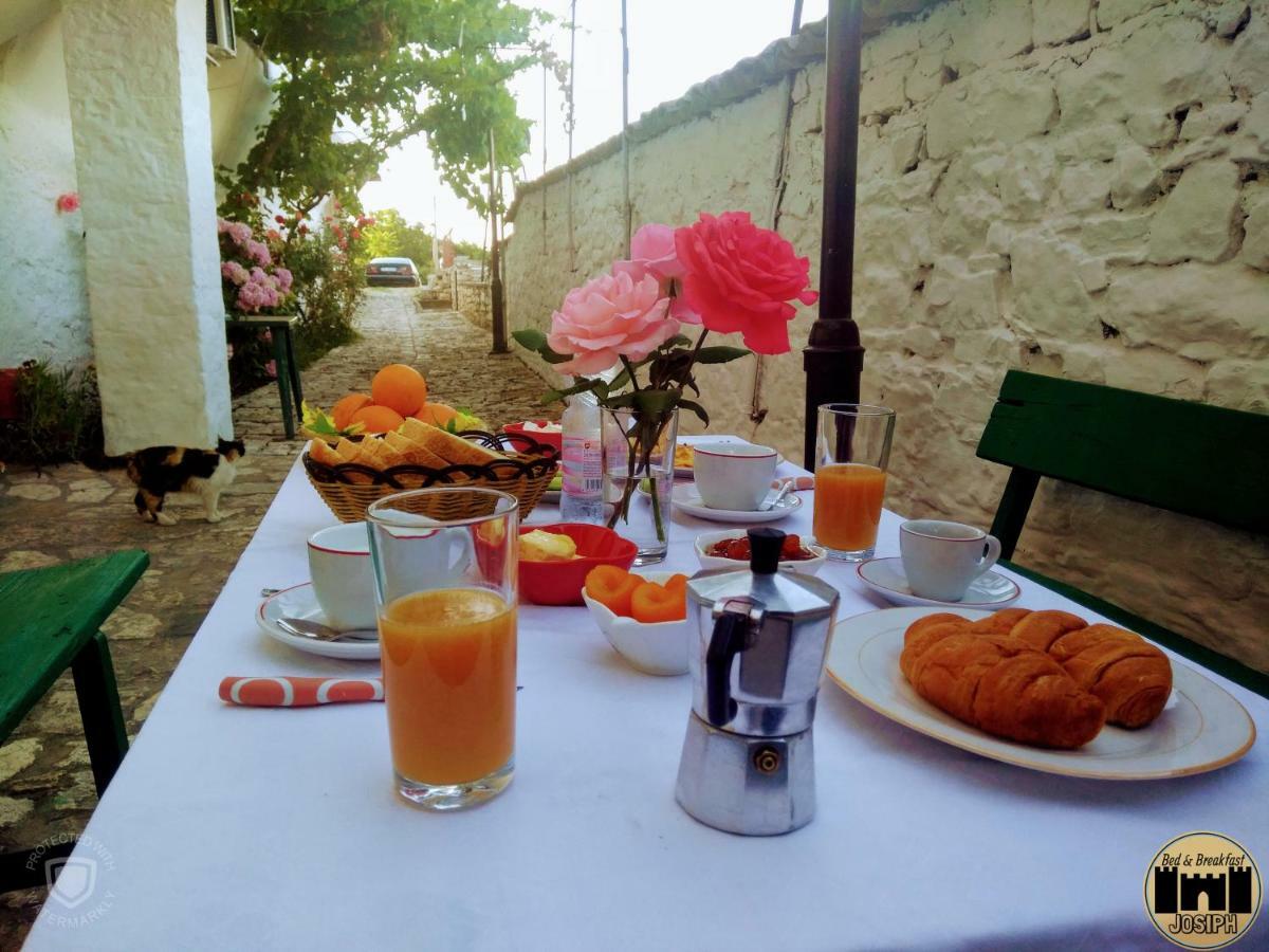 Bed & Breakfast Josiph Berat Exterior foto